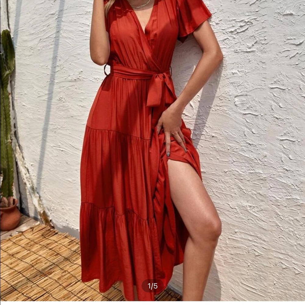 COPY - Ruffle hem dress